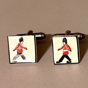 Vintage The Queen's Guard Military Square Cuff Links